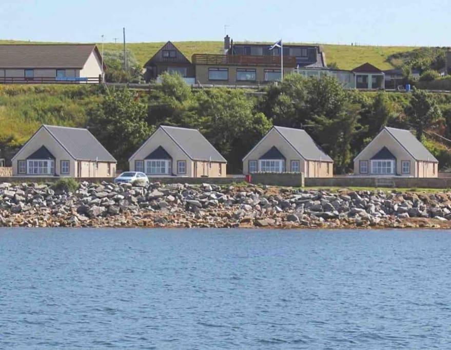 Dolphin View Cottages Portmahomack Экстерьер фото