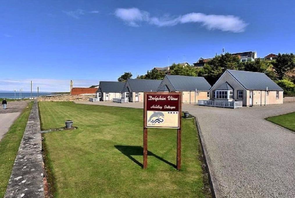 Dolphin View Cottages Portmahomack Экстерьер фото
